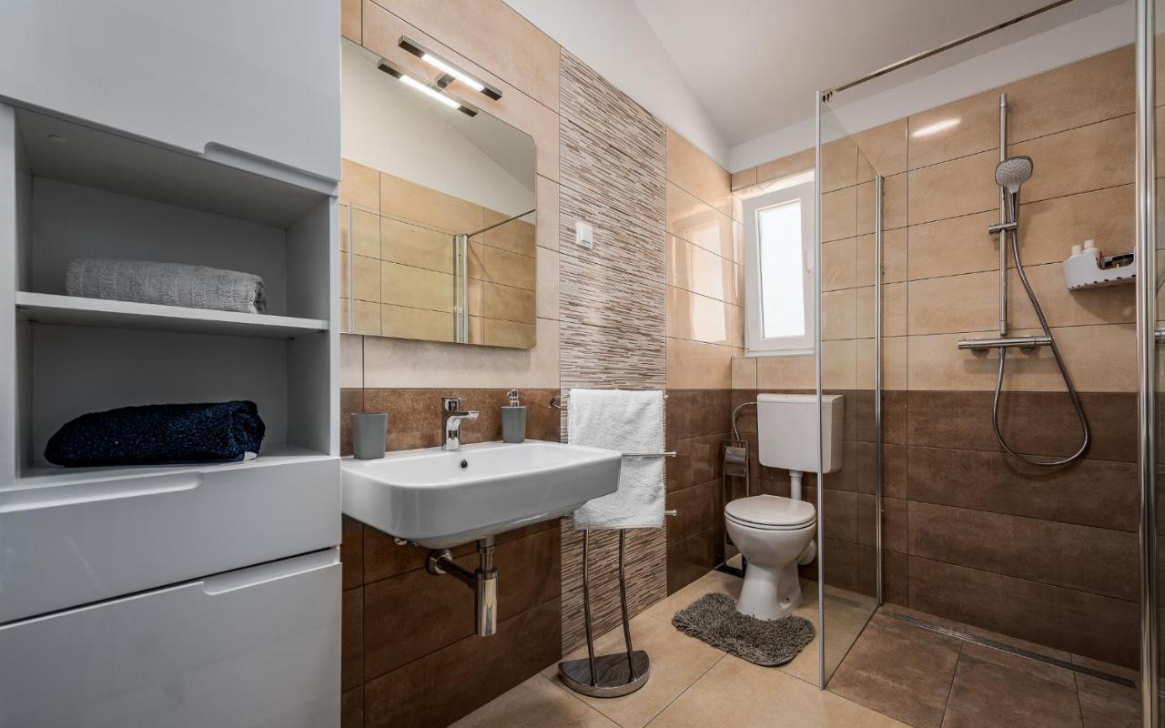Apartments Nelle Pula Ngoại thất bức ảnh