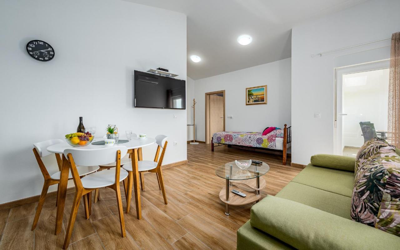 Apartments Nelle Pula Ngoại thất bức ảnh