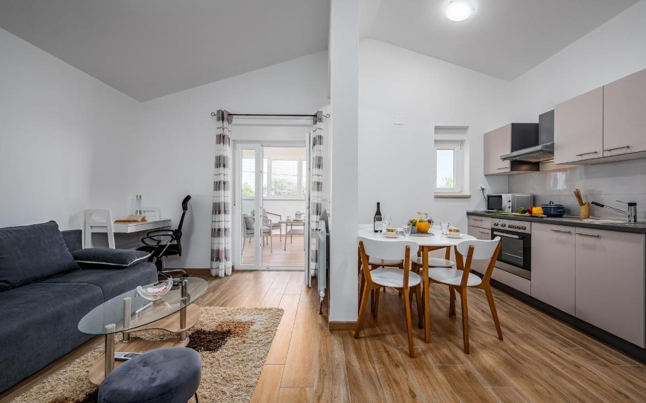 Apartments Nelle Pula Ngoại thất bức ảnh